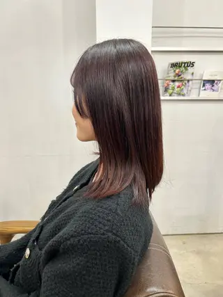 ミディアム 本澤 朋香のヘアスタイル
