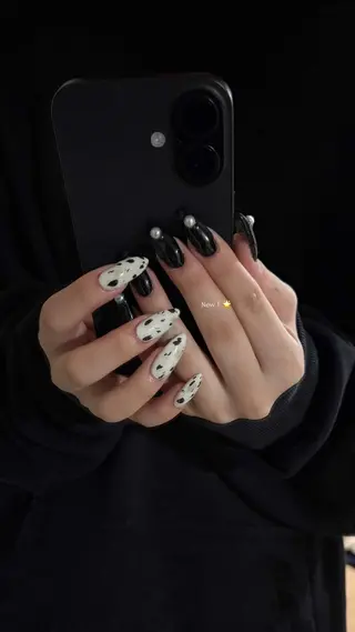 ネイル しおん🎶｜ひと 癖ニュアンス｜個性派のネイルデザイン