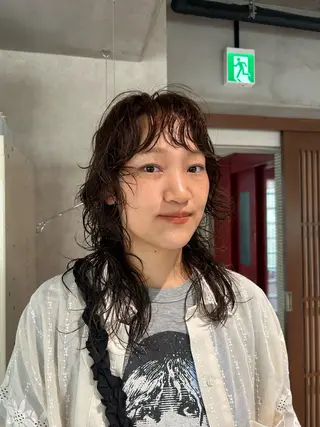 セミロング カラー パーマ ayano🍒パーマ 暖色カラーのヘアスタイル