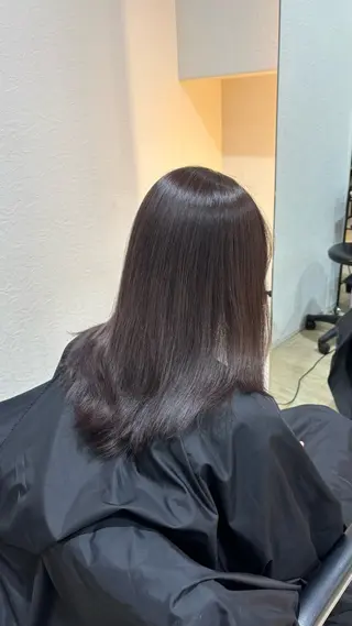 セミロング tidehair所属・tidehair こうき Wカラーのヘアスタイル