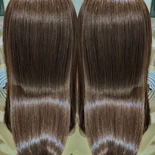 ミディアム カラー ROW銀座所属・史上最高の艶感 『髪質改善』tomのヘアスタイル