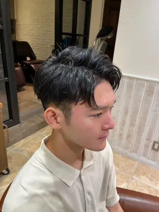 メンズ 🦕望月渉🦕 パーマ🌪️ブリーチのヘアスタイル