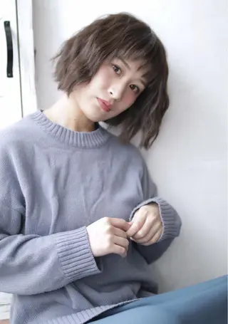 ショート カラー パーマ ヘアアレンジ 推し活専用 【派手髪】飯野ゆかりのヘアスタイル