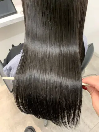 セミロング SALOWIN 銀座一丁目店所属・髪質改善/縮毛矯正 🎀小林 唯 🎀のヘアスタイル