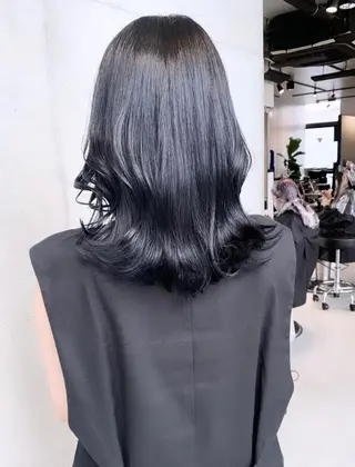 ロング カラー 透明感/オリーブ/ グレージュ/YUKAのヘアスタイル