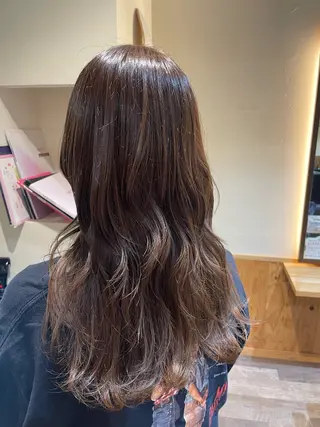 ロング カラー REGALO南口店所属・今井 菜緒のヘアスタイル