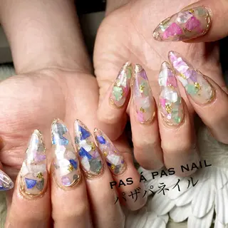 ロング ネイル Yakko pas á pasのネイルデザイン