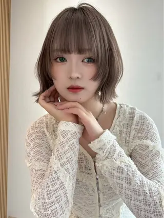 ミディアム カラー 大宮レイヤーカット ハッシュ 柏崎颯刀のヘアスタイル