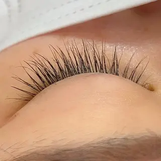 マツエク・マツパ mili吉祥寺店【ミリ】まつげパーマ/パリジェンヌ/LEDエクステ/バインドロック所属・mili 🧸kinaのマツエク・マツパデザイン