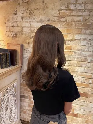 セミロング 渡邊 七海のヘアスタイル