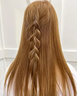 カラー 三上 涼帆のヘアスタイル