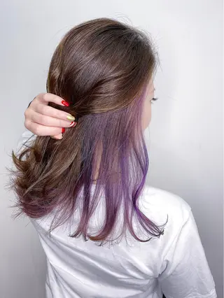 セミロング ブリーチカラー/ 岩破瑞希のヘアスタイル