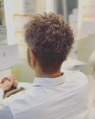 ショート カラー パーマ メンズ トータルビューティー K:R鶴川のヘアスタイル