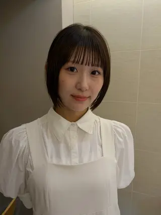 ショート カラー yiye   神宮前所属・manami /暖色 /カットモデル募集のヘアスタイル