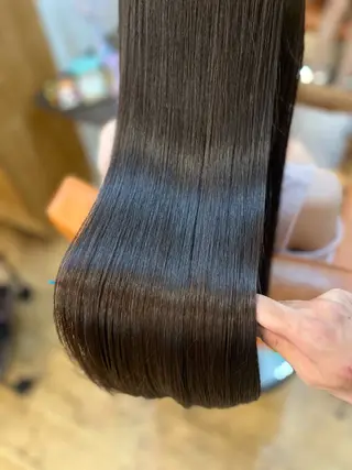 ロング ⚪️髪質改善 縮毛 店長 コウ⚪️のヘアスタイル