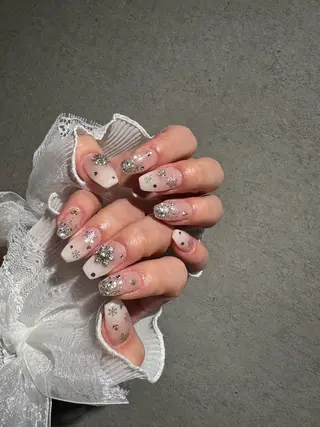 ネイル I-nailロング /ワンホン/キラキラのネイルデザイン