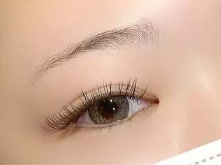 マツエク・マツパ ROCHIE　天王寺店所属・ROCHIE 天王寺 Hioriのマツエク・マツパデザイン