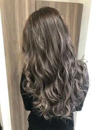 ロング カラー Agu hair rojet所属・Ryujiハイトーン /デザインカラーのヘアスタイル