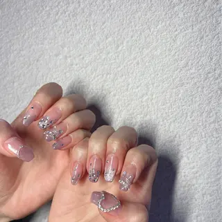 ネイル ちゅるんネイル🪄 耳ツボジュエリー🔗のネイルデザイン