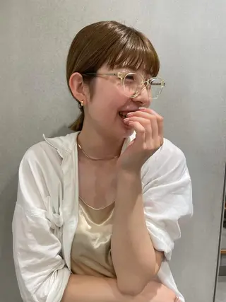 ミディアム 渋谷 留菜のヘアスタイル