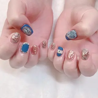 ネイル 根津 綾子のネイルデザイン