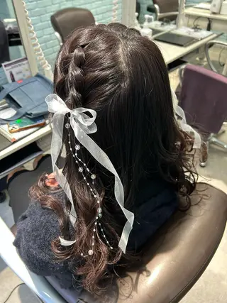 セミロング ヘアアレンジ 💕ブリーチ/ヘアメ 🎀YUUKAのヘアスタイル