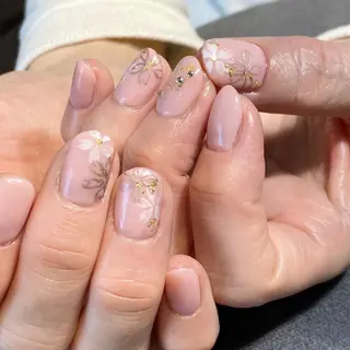 ネイル Flore (フロール)の眉毛・アイブロウイメージ