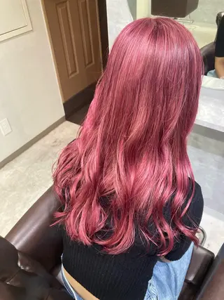 ミディアム 🐶カラー特化🌈 池袋/ハイトーン/陸のヘアスタイル