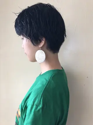 ショート カラー 髪質改善✨透明感カラ ー🌈シエルブルーのヘアスタイル