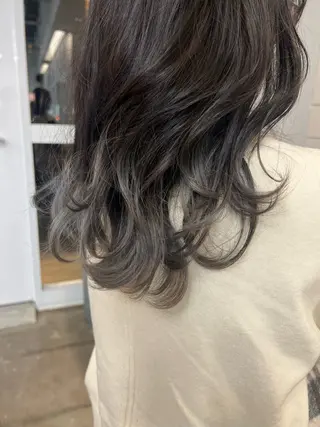セミロング 近藤 千裕のヘアスタイル
