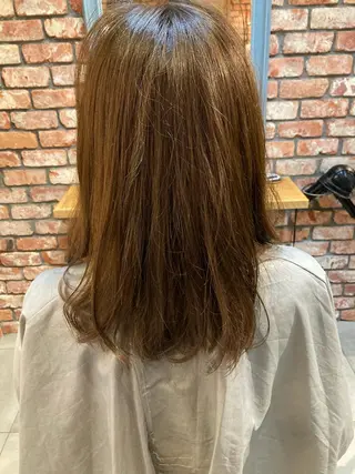 ミディアム 菅 未祐のヘアスタイル