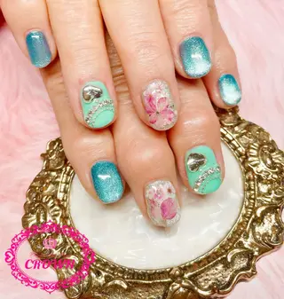 ネイル CROWN プライベートサロンのネイルデザイン