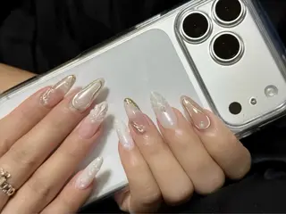 ネイル MQueen ネイルサロンマルのネイルデザイン