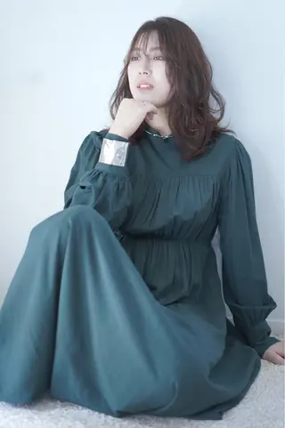 ミディアム CRACE「店長」 アヤカのヘアスタイル