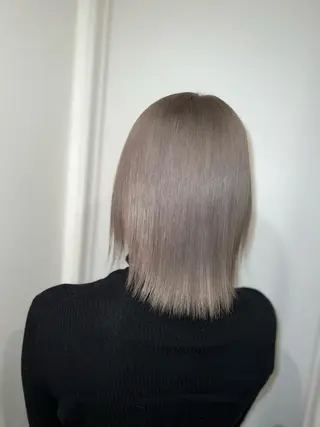 セミロング カラー 🔥ハイトーンカラー ギャルNAOKI🔥のヘアスタイル