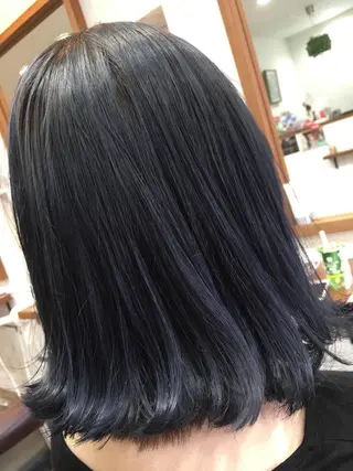 ミディアム カラー 塩崎 明菜のヘアスタイル