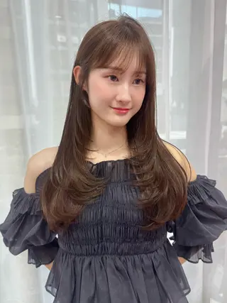 ロング 顔周り/透明感カラー REINA𓍯のヘアスタイル