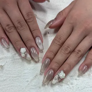 ネイル M.jewelry himeka🍒のネイルデザイン