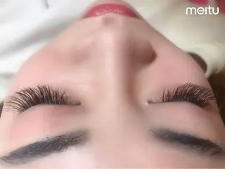 マツエク・マツパ リン リンのネイルデザイン