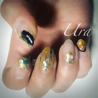 ネイル UrakoNail 《nail》のネイルデザイン