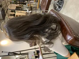 セミロング カラー パーマ ヘアアレンジ メンズ キッズ ネイル マツエク・マツパ 中津No.1髪質改善 店長✨透ける暗髪のヘアスタイル
