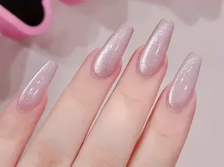 ネイル Dark honey池袋店所属・佐藤 アリアのネイルデザイン