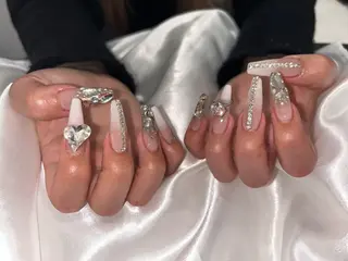 ネイル MARUCHU SAE👽のネイルデザイン