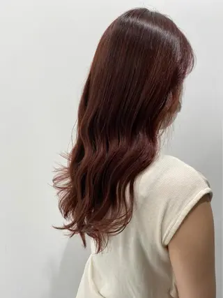 ロング Kro ハイトーン×ブリーチのヘアスタイル