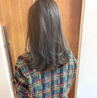 セミロング カラー HATSUMEI ゆうまのヘアスタイル