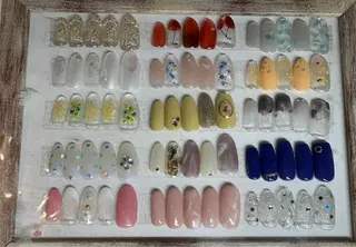 ネイル 浅野 綾のネイルデザイン