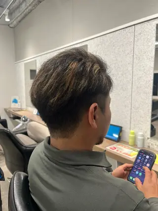 カラー メンズ 🍓艶髪/艶カラー ハイトーン/しんたにのヘアスタイル