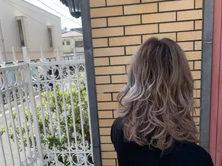 セミロング 今村 愛美のヘアスタイル