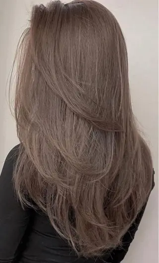 ロング カラー fifth 清水 哉太のヘアスタイル