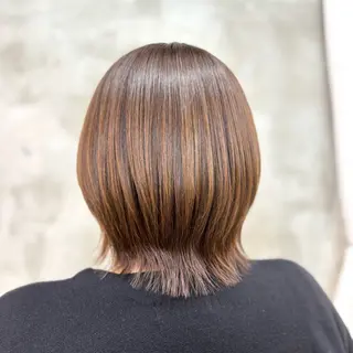 ショート カラー 美容室eTONe仙台駅前所属・艶髪‎カラー🤍 RIKAのヘアスタイル